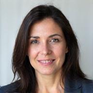 Retrato profesional de Ana García, Directora de Tecnología (CTO) de Cálculo Andino.